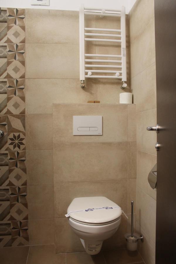 Hotel Parang Băile Olăneşti Buitenkant foto